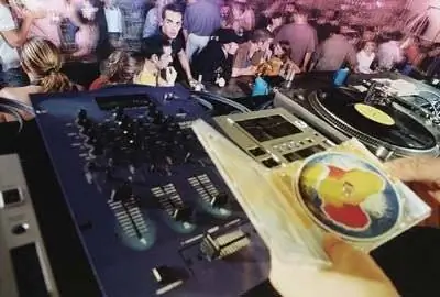 ночной клуб Queen DJ