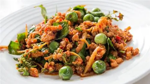 Блюдо из мяса крокодила