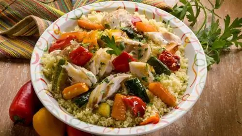 Кускус с курицей и овощами