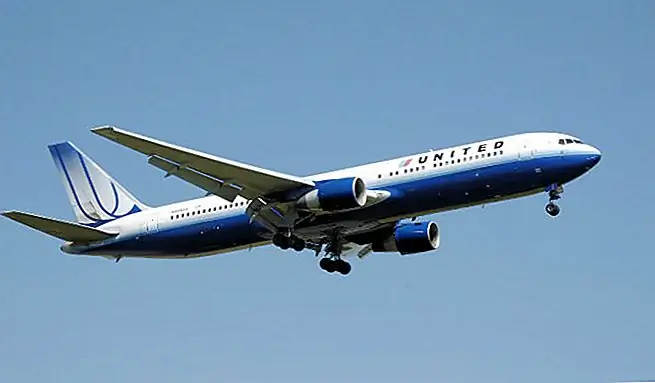 15 причин, почему Flying United Airlines сосет
