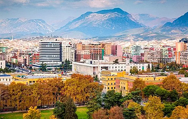 10 причин, по которым вам нужно посетить Тирану