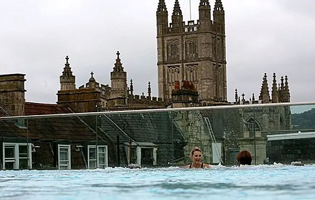Следуйте по стопам королей в Bath Spa, Англия