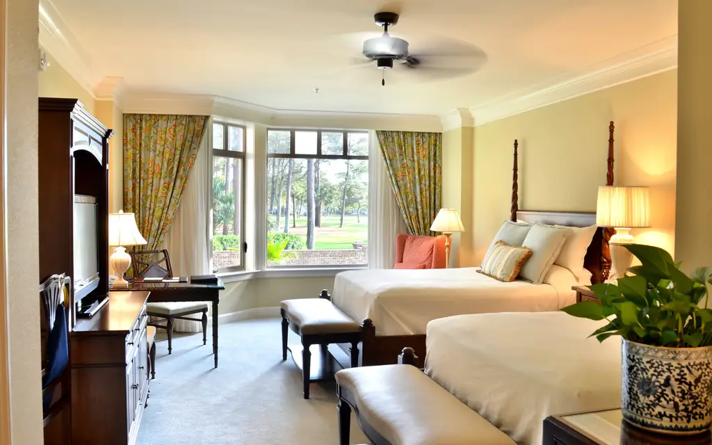 -Inn-на-Харбор-Таун-Юго-Каролина-WBHOTELS0606