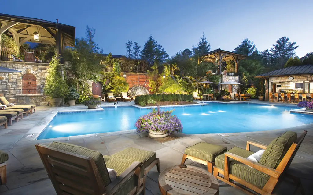 Old-Edwards-Inn-Spa-Северо-Каролина WBHOTELS0606