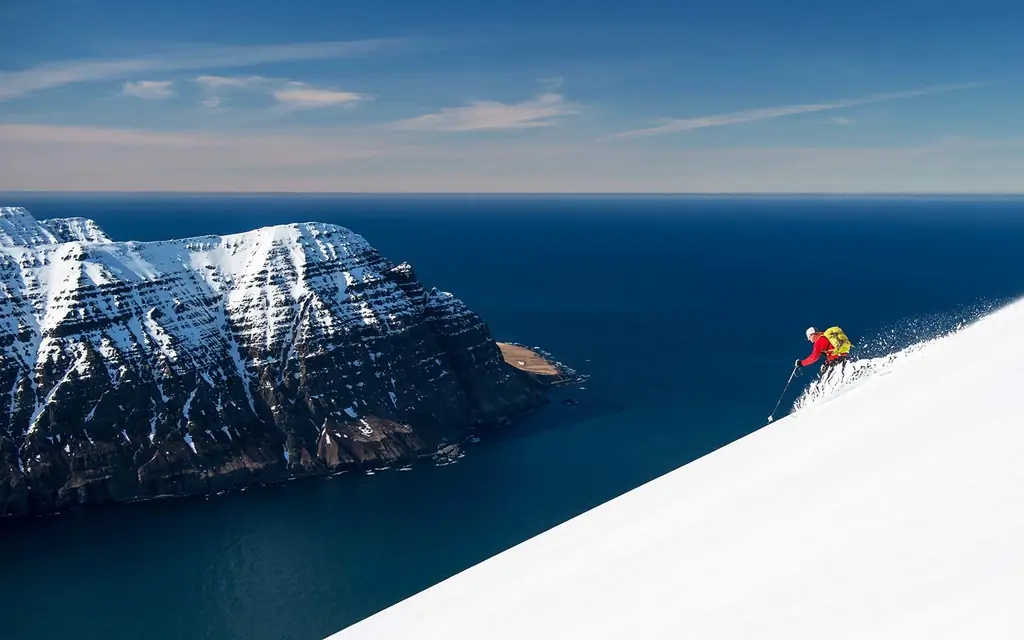 исландия-хели-ски-deplar-фермы-WINTERBUCKETLIST0418