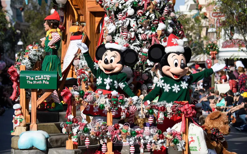 микки-и-Минне-Диснейленд курорт-праздник-DISNEYXMAS1118 микки-и-Минне-Диснейленд курорт-праздник-DISNEYXMAS1118