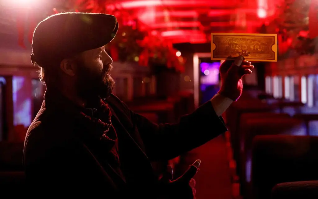 brightline-полярно-экспресс-поезд-XMASTRAIN1018