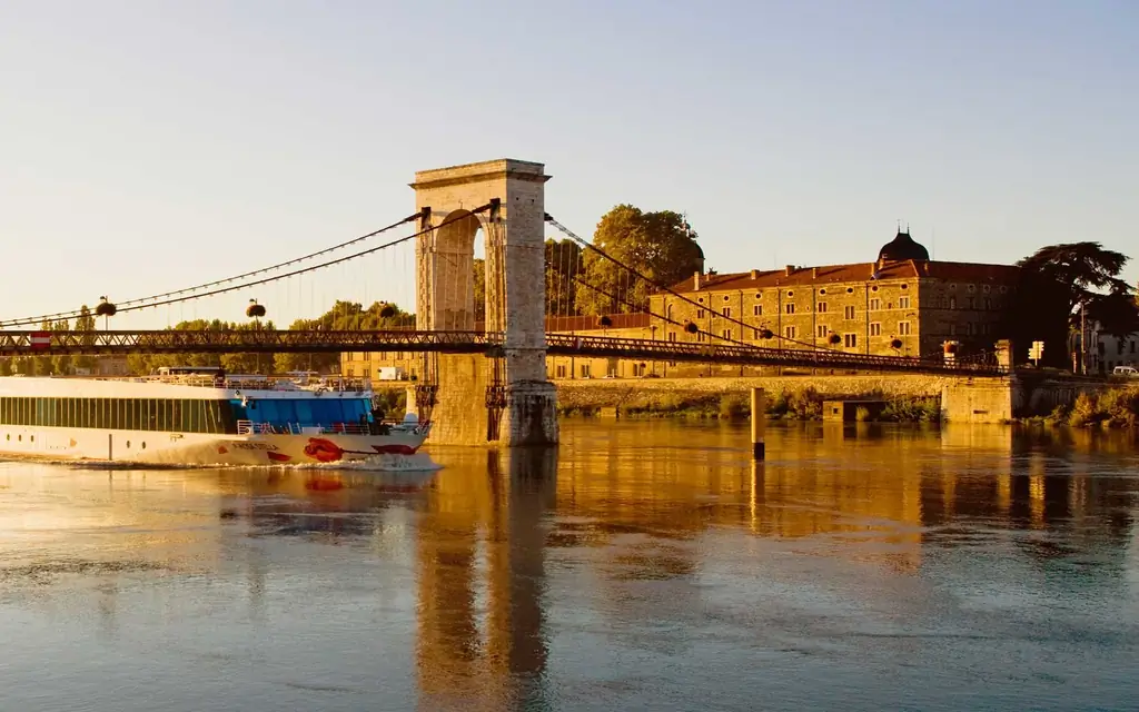 Rhone-река-круиз-Ardeche-EUROGROUPS1118