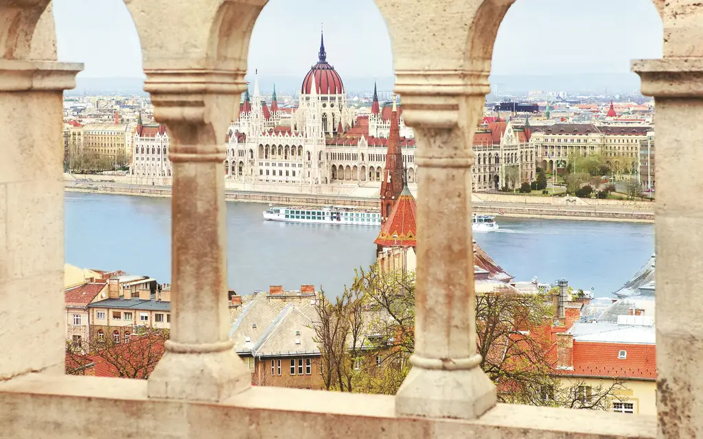 Uniworld-река-круиз-daunbe-будапешт-RIVER0318