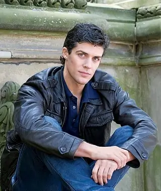 roberto-bolle-200904-bss