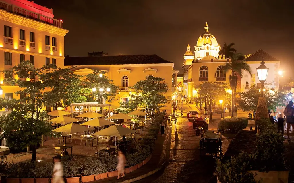 Cartagena-колумбия-ночь-FRIENDS1216