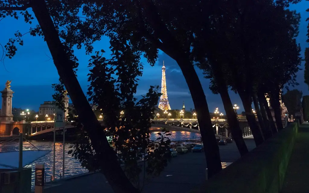 невода-берег-Eiffel башня-Париж-EIFFELPM0118
