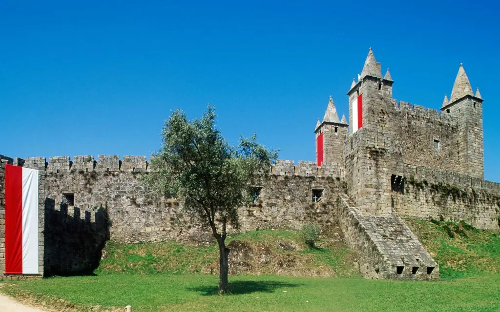Санта-Мария-де-Фейра-PORTUGALCASTLES1216