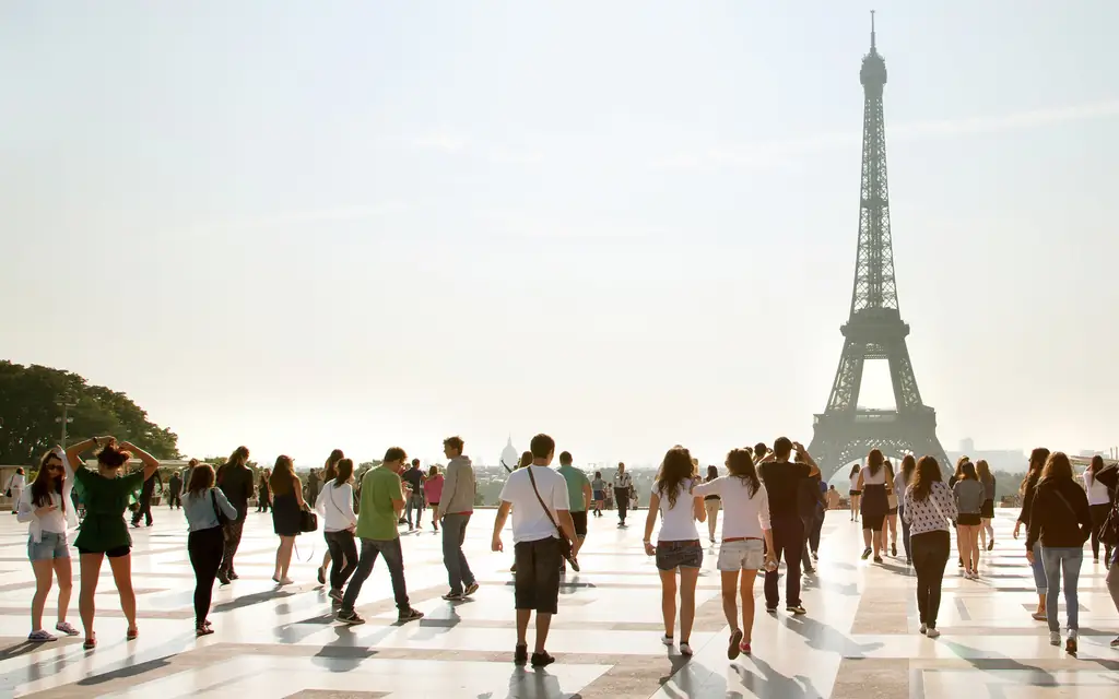 Paris-France-TINDER0716 Paris-France-TINDER0716