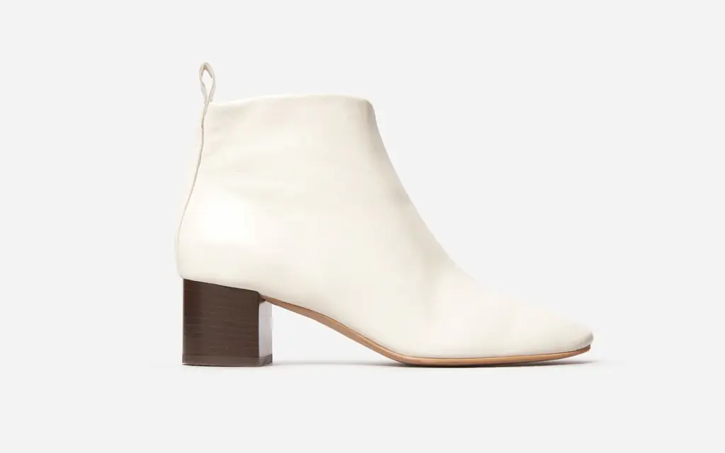 everlane-дневная загрузка white