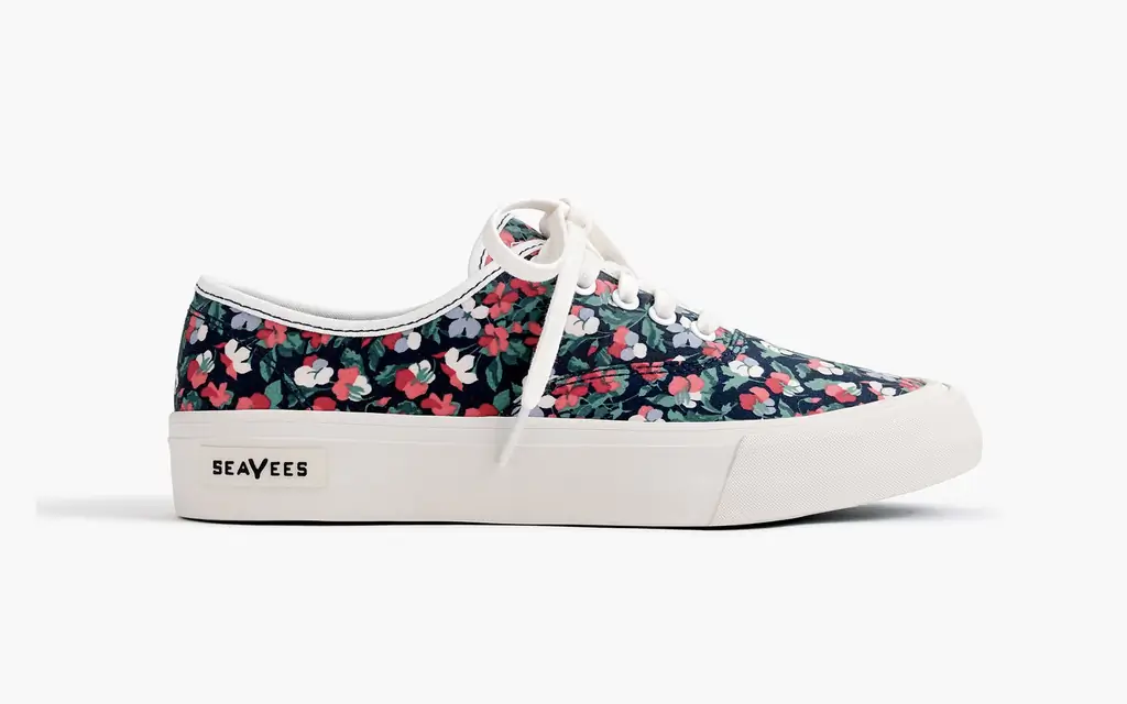 jcrew-seavees-Либерти цветочно-кроссовки-JCREW40SALE0218