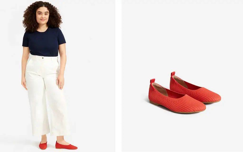 Самые продаваемые и удобные квартиры Everlane теперь продаются в Nordstrom, но вам придется действовать быстро