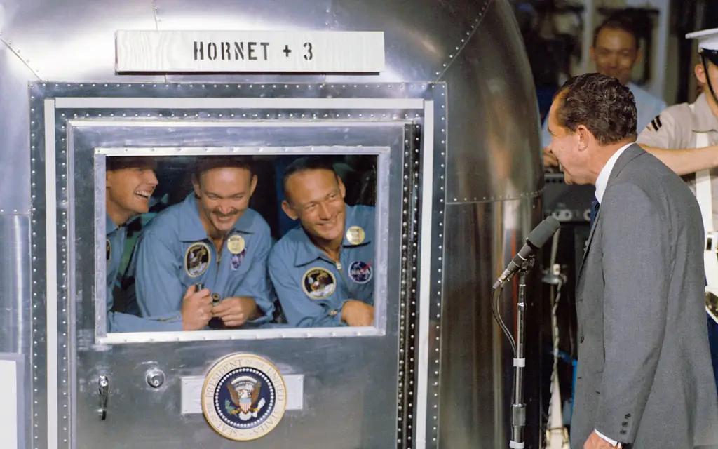 аполлон-Годовщина направление-09-APOLLO0714