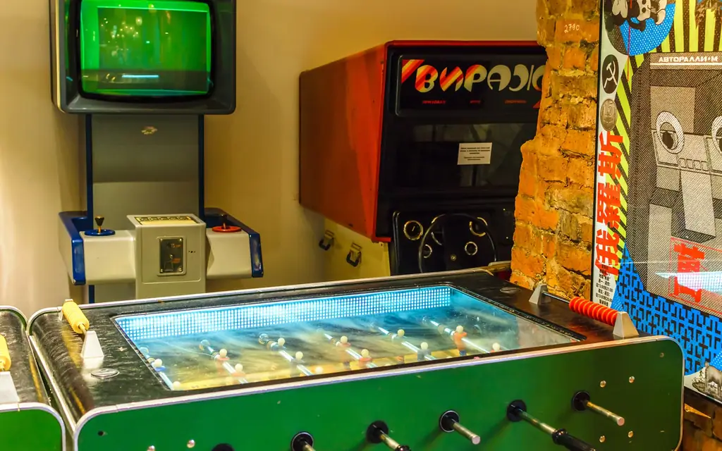 настольный футбол-музей-оф-Советско-аркада-машина-SOVIETARCADE0418 настольный футбол-музей-оф-Советско-аркада-машина-SOVIETARCADE0418
