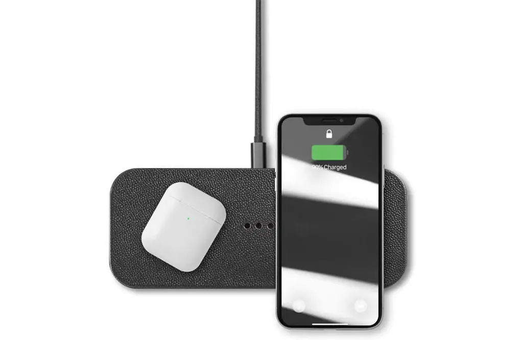 Courant Catch 2 Multi-Device Wireless Charger