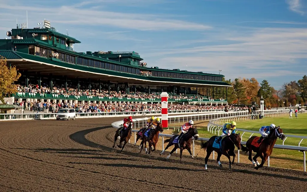 конно-спортивный-Keeneland-Лексингтон-Kentucky-JUNETRIPS0319 конно-спортивный-Keeneland-Лексингтон-Kentucky-JUNETRIPS0319
