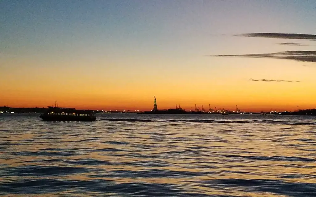 Батарея-парк-Гудзон-река-New-York-MONDAYS0617