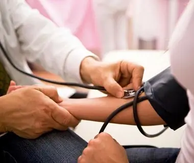 200907-w-healthy-doctor