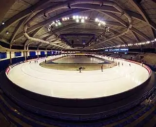 olympic-oval-canada-200807-ss