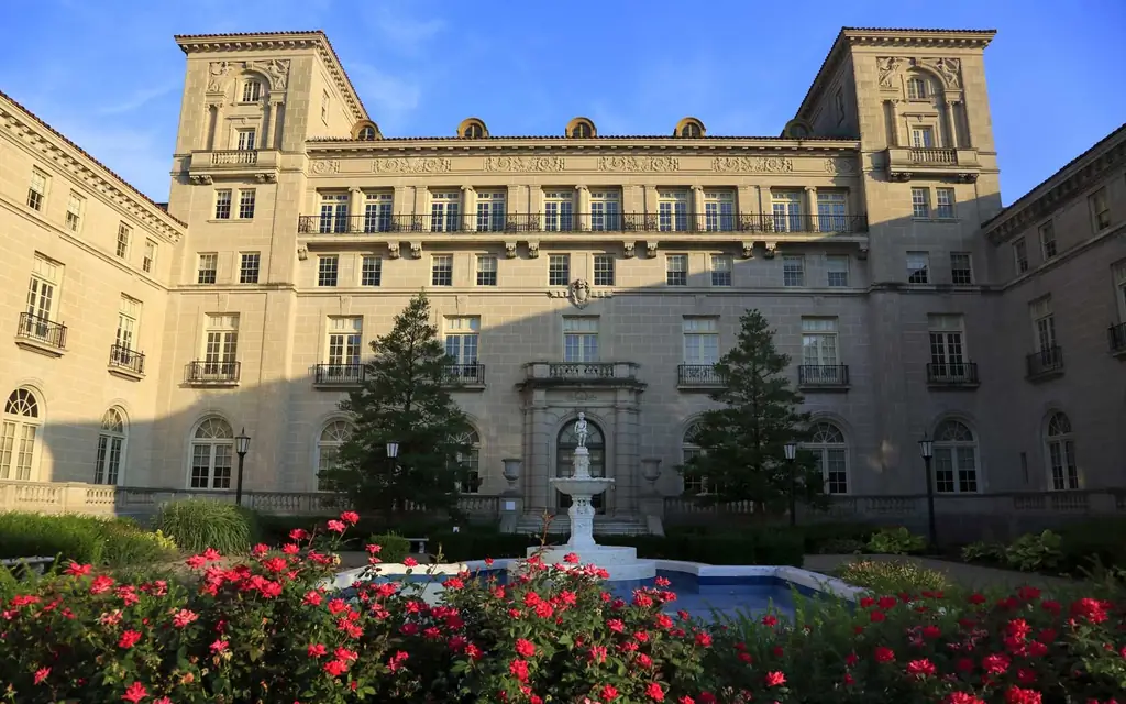 Лучшие театральные события в США этим летом