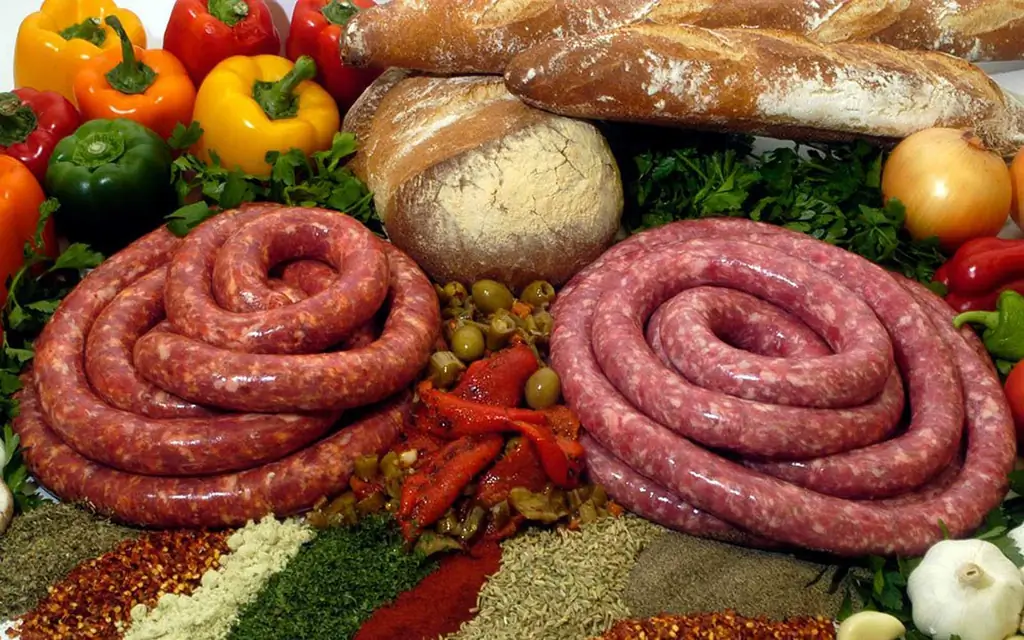 Иллинойсе Nottoli и сын-колбаса-CHEAPEATS0217