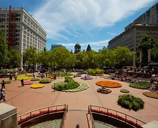 Pioneer Courthouse Square, Portland, OR