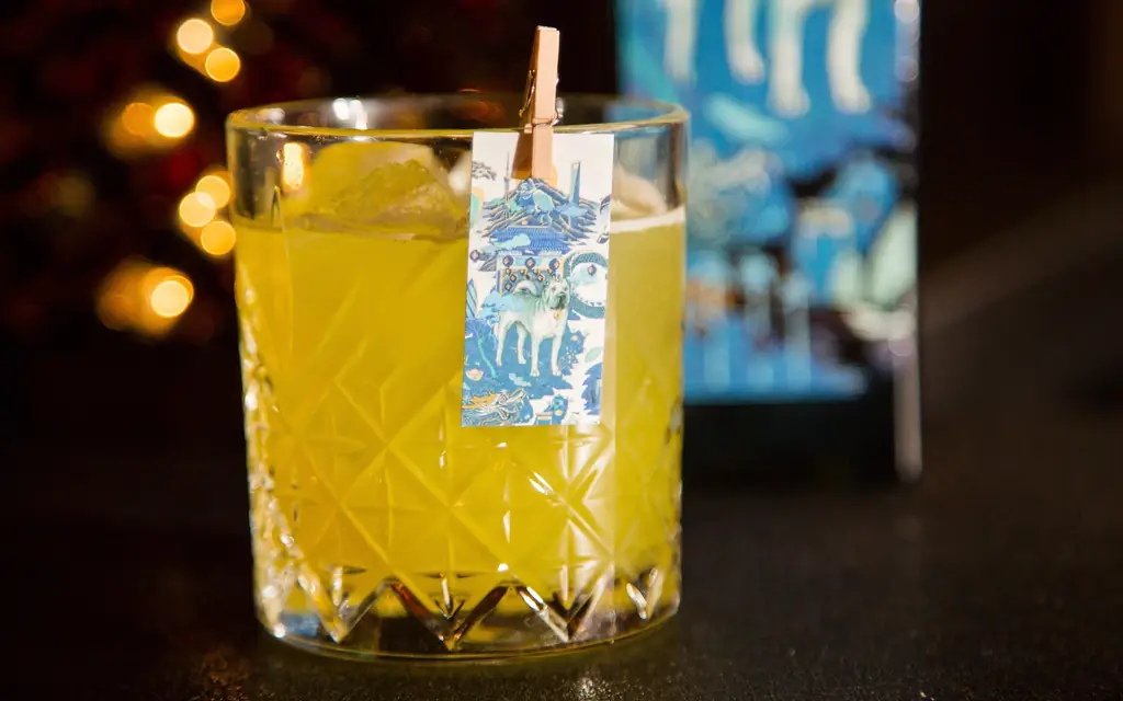 гонконгский-кафе-LUNAR0218