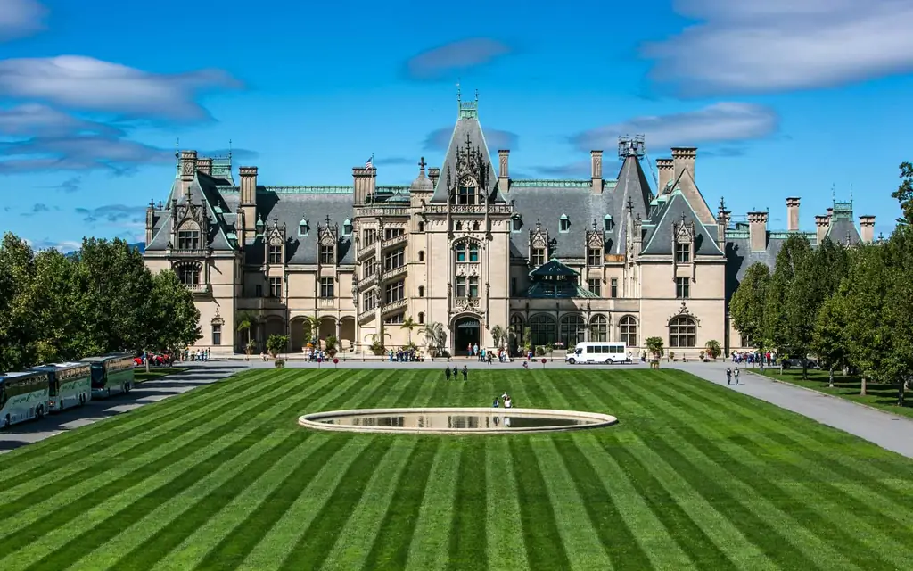 Biltmore-сословно-Эшвилль-HAUNTEDHOUSE1019