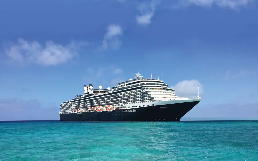 10 лучших в мире лайнеров Ocean Cruise Lines в году