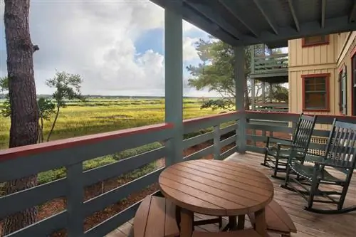 Патио с видом на природу на курорте Диснея Хилтон-Хед