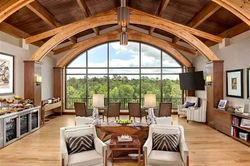 Зал в Вудлендсе