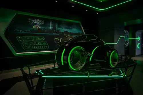 Подробная информация о поездке на легком велосипеде TRON в парке Disney Magic Kingdom