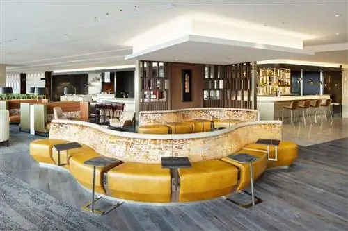 Места в Delta Sky Club в аэропорту Ханэда