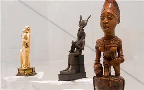 Большой вестибюль Лувра Абу-Даби.