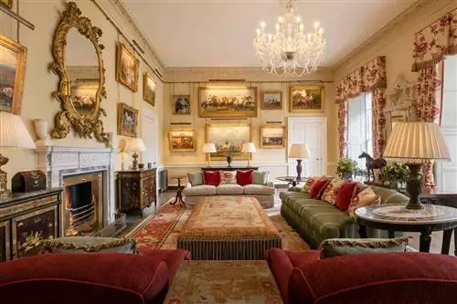 Интерьер гостиной в отеле Cashel Palace в Ирландии