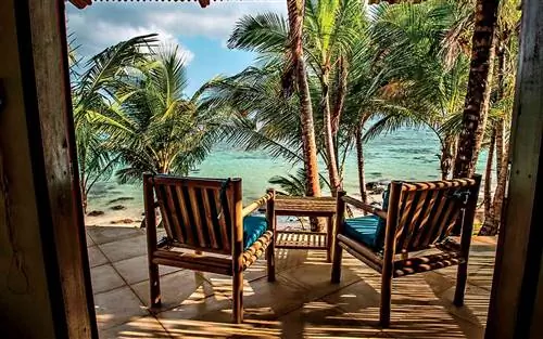 Вид из убежища на острове Йемайя, остров Литтл-Корн, Никарагуа