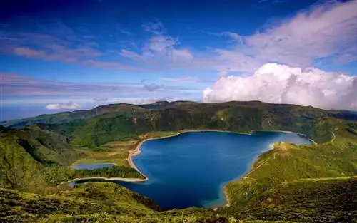 Азорские острова - не «следующая Исландия» - и именно поэтому вам стоит туда отправиться