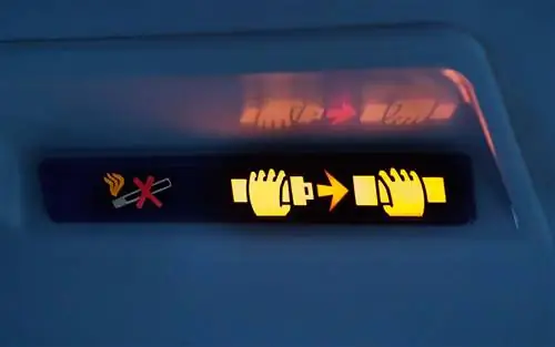 Как пилоты используют знак непристегнутого ремня безопасности для отправки секретных сообщений бортпроводникам (видео)