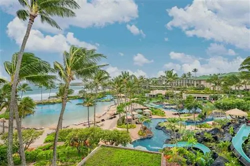 Вид на пляж Поипу из отеля Grand Hyatt Kauai