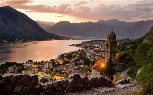Самые красивые прибрежные города: Котор, Черногория