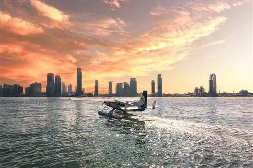 Этот гидросамолет - один из самых быстрых способов добраться из Нью-Йорка в Бостон - и он удивительно доступен