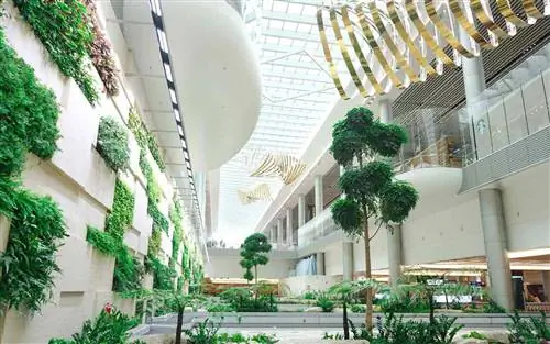 Уникальный дизайн на выставке в Терминале 4 аэропорта Чанги в Сингапуре