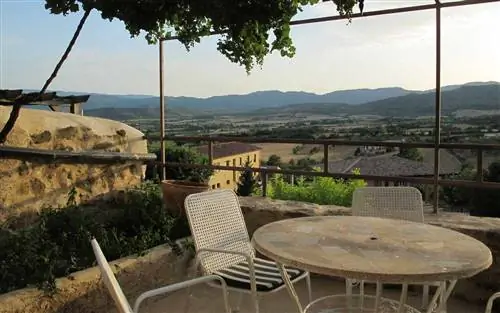 Виды с террасы в Каталонии