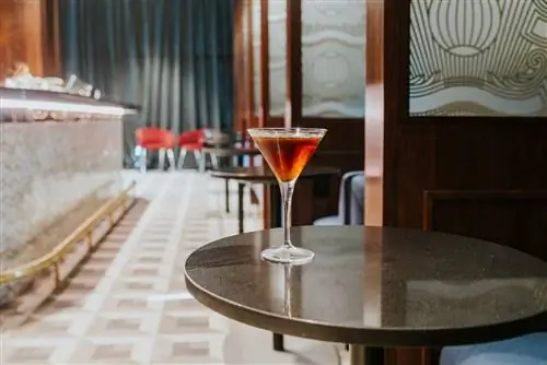 Говорите спокойно в зале ожидания JFK