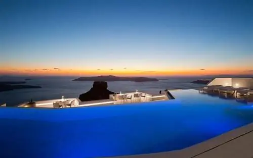 Отель Grace Santorini с пейзажным бассейном